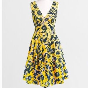 Like New J. Crew Pique Yellow Floral Sunflower Fit & Flare V-Neck Dress size 00
